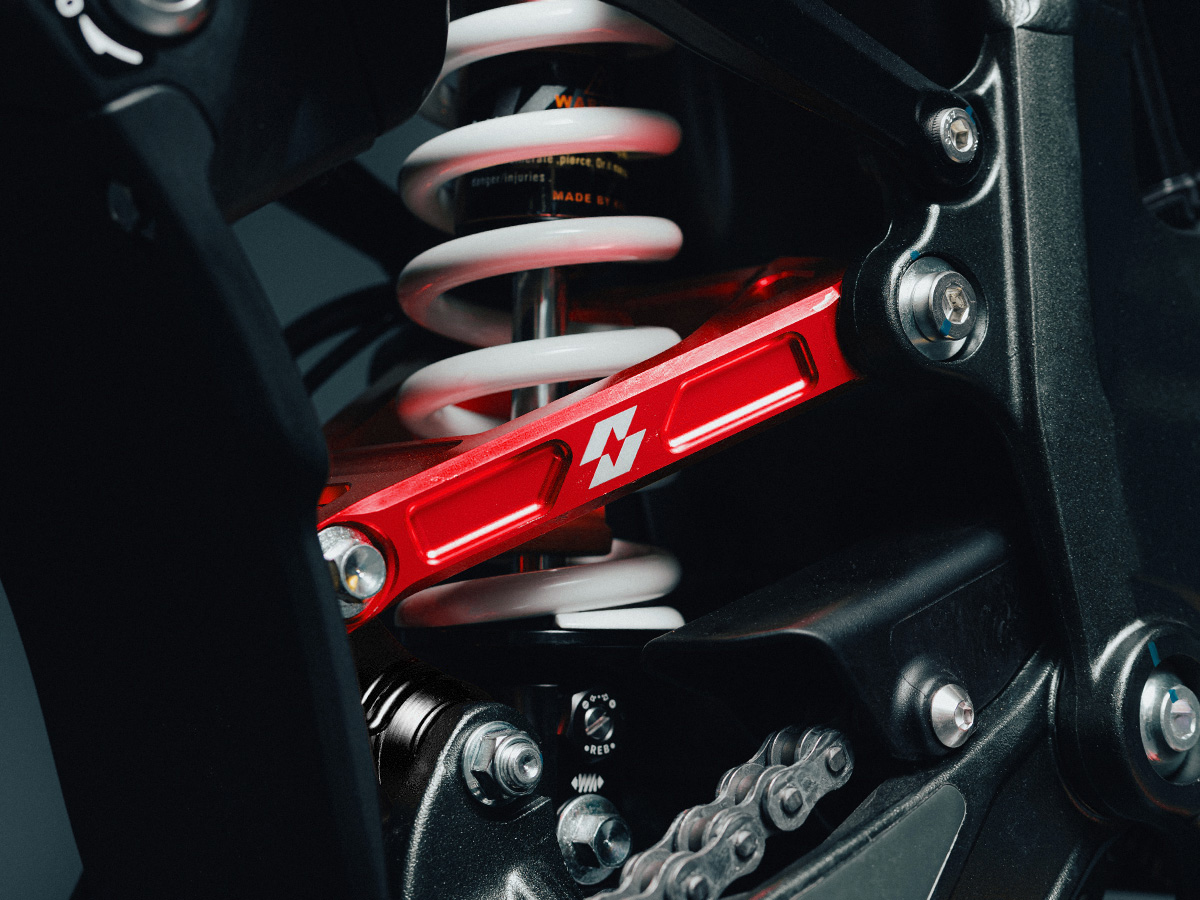 Full-E Charged Rear Reinforced Suspension Triangle Red